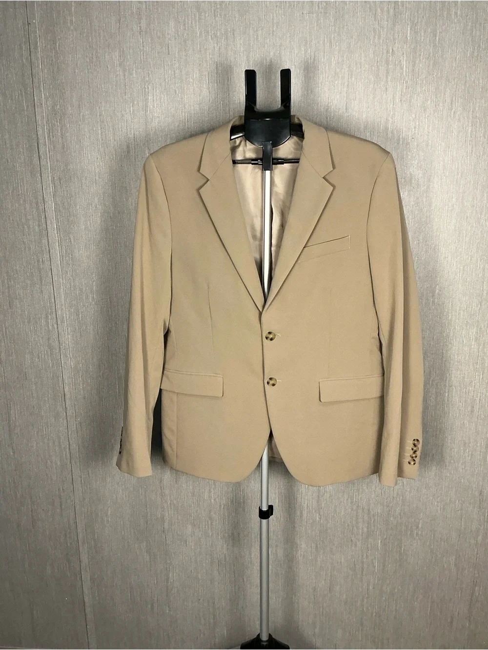 Zara Men's Beige Two-Piece Suit - Blazer & Trousers